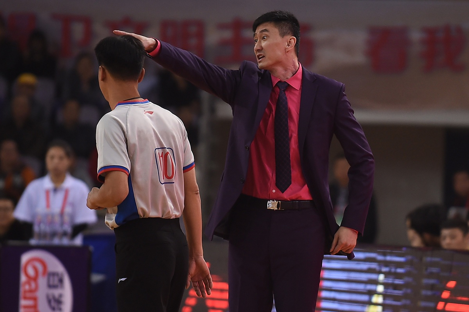 九游体育-皇家社会发布备战花絮，窗口期门线救险，CBA季后赛任务艰巨，团队化学反应显著