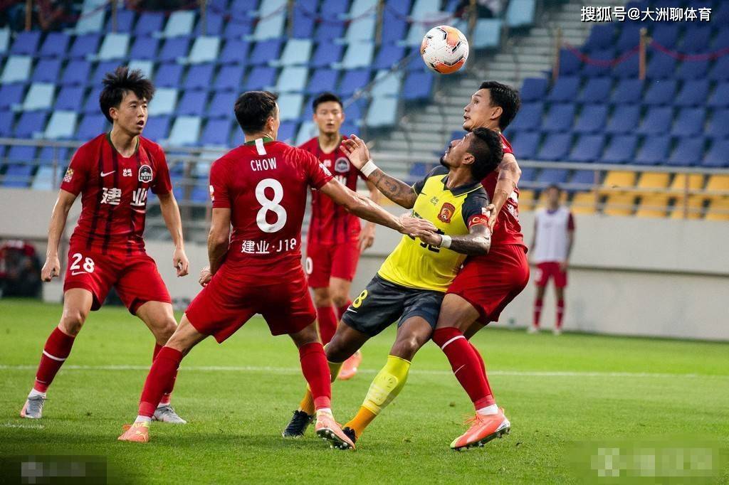 九游体育-国际比赛日体能课后；新疆广汇刷新队史纪录备战中超；底气十足；阵容厚度经受考验的简单介绍