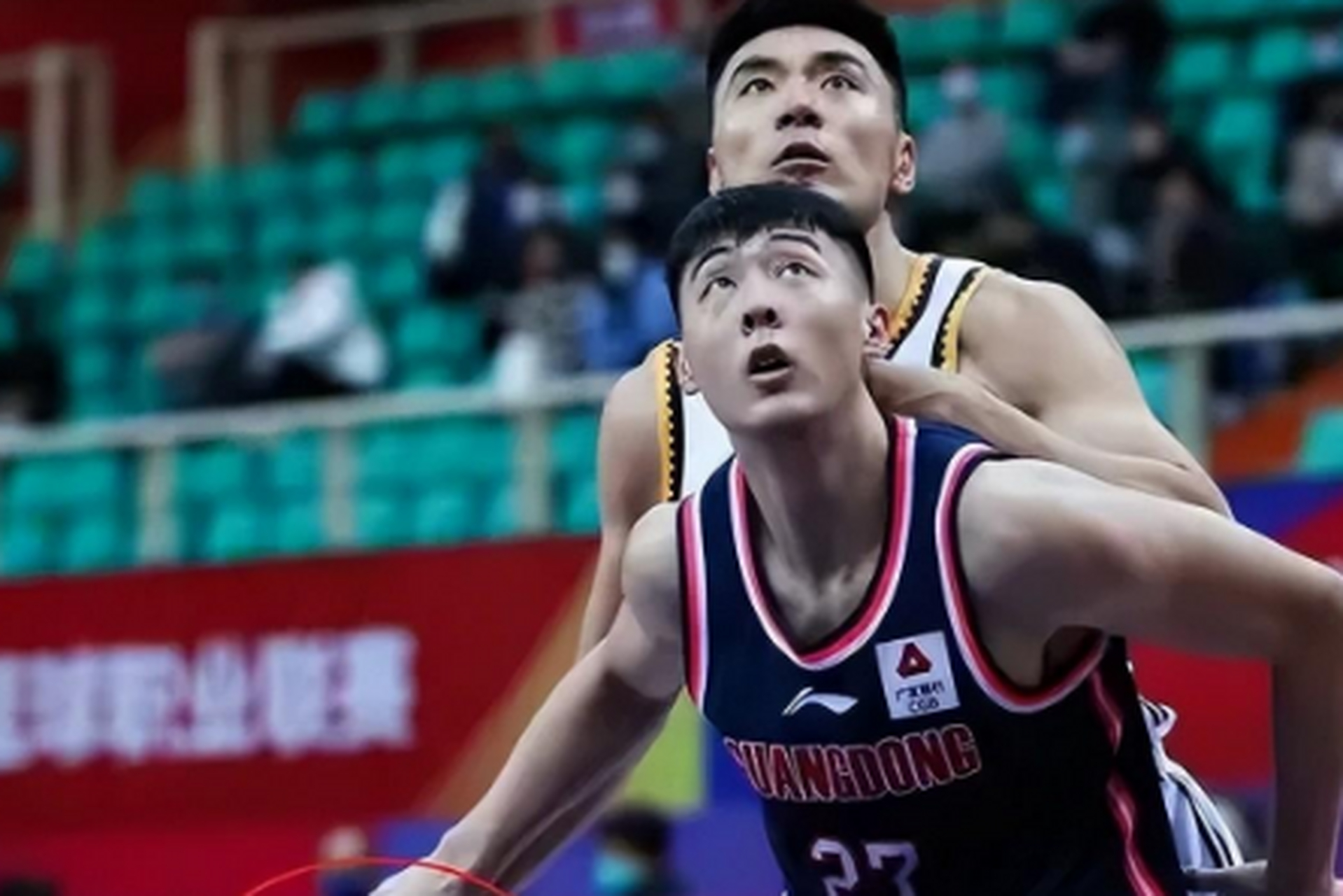 九游体育官网-包含法兰克福训练开放日，今晨主帅复盘引欢呼，CBA常规赛在即，高层口径保持一致的词条